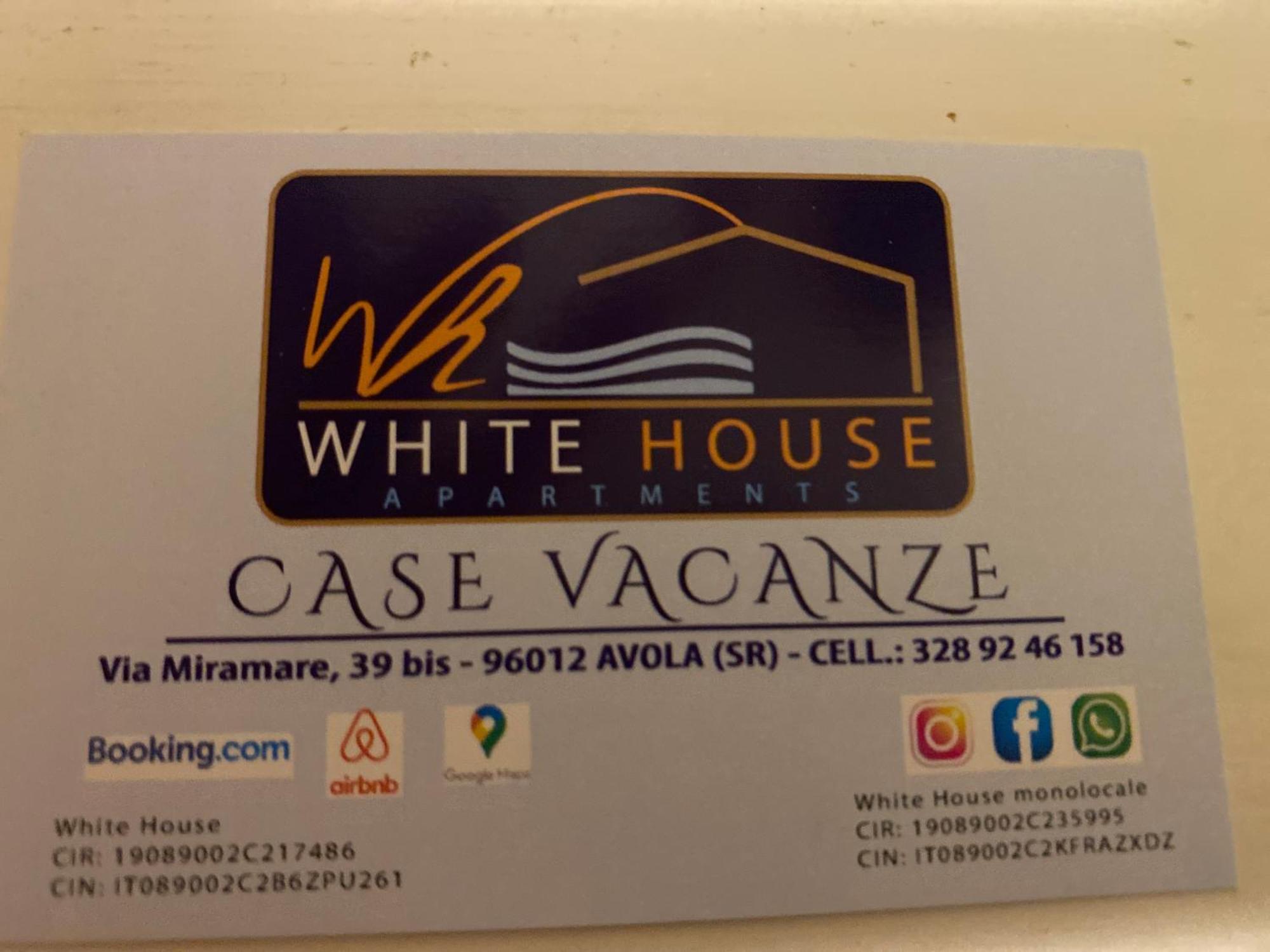 Holiday home White House *